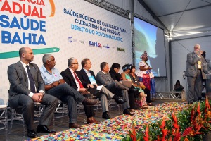 om o tema ‘Saúde Pública de Qualidade para Cuidar Bem das Pessoas: Direito do Povo Brasileiro’, a 9ª Conferência Estadual de Saúde da Bahia (Conferes) foi aberta terça-feira (6). 